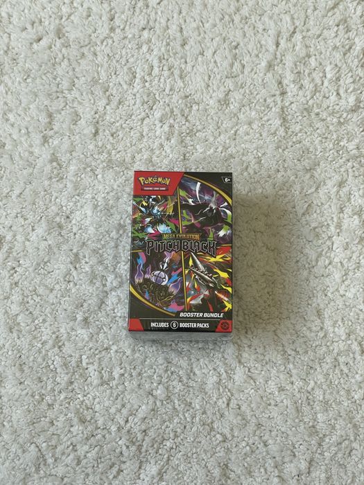 Pokémon TCG - Pitch Black Booster Bundle