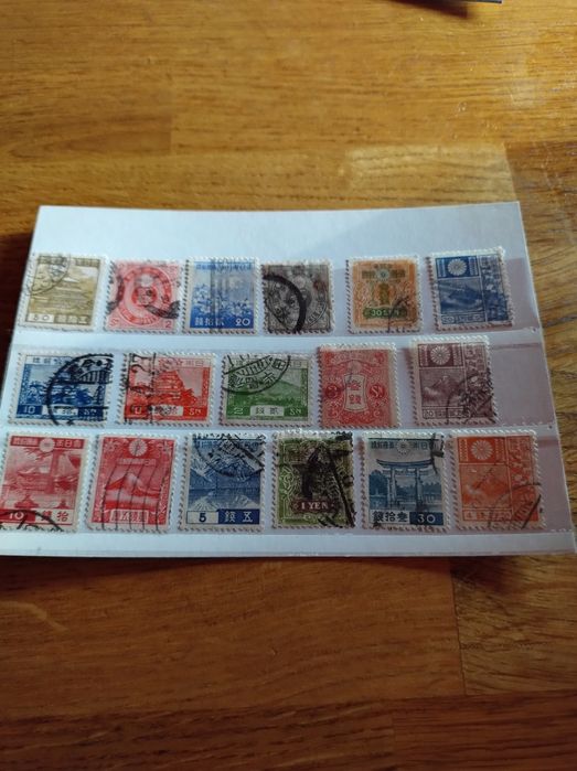 Znaczki pocztowe pakiety 4 szt