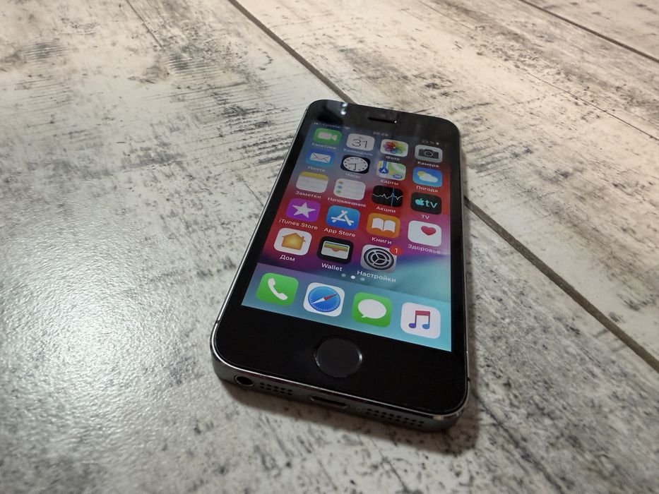 Iphone 5S 16Gb Неверлок ios 12 Bat 78% touch id не работает