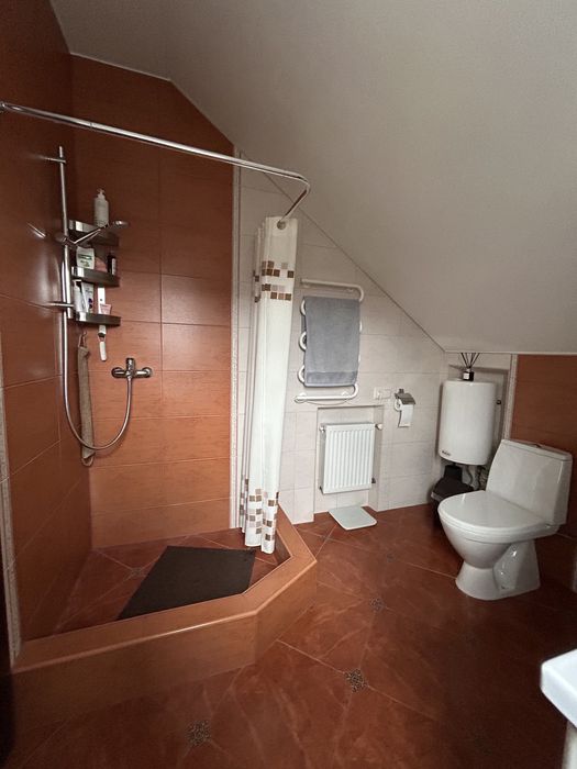 Будинок з ремонтом у Бучі.Гараж+альтанка. 6 соток