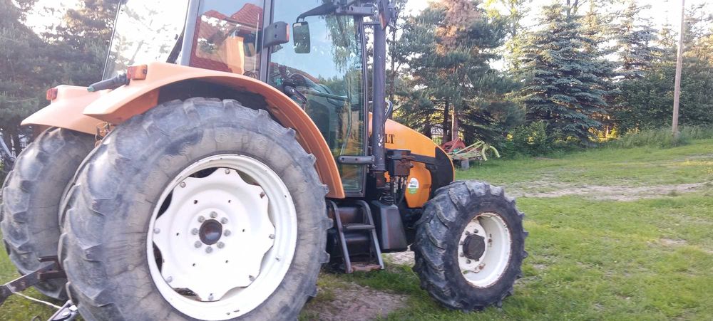 Ciągnik rolniczy Renault Celtis 436 RX, 2004 r.
