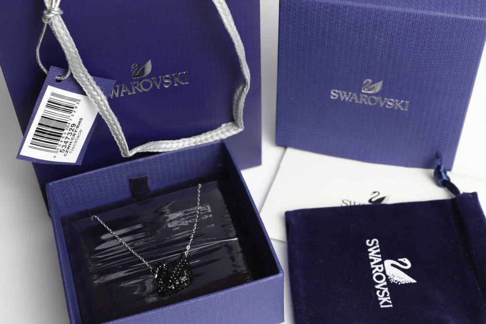 Swarovski підвіска чорний лебідь