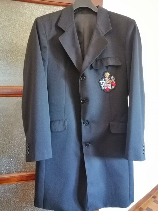 Casaco (Batina) e camisa traje UBI