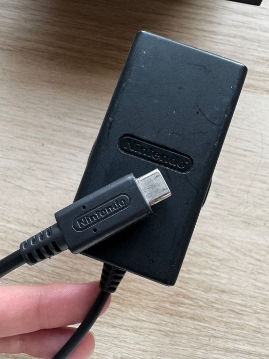 Nintendo Switch + Повний комплект + 2 гри в подарунок
