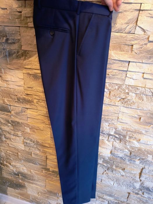 Garnitur granatowy młodzieżowy