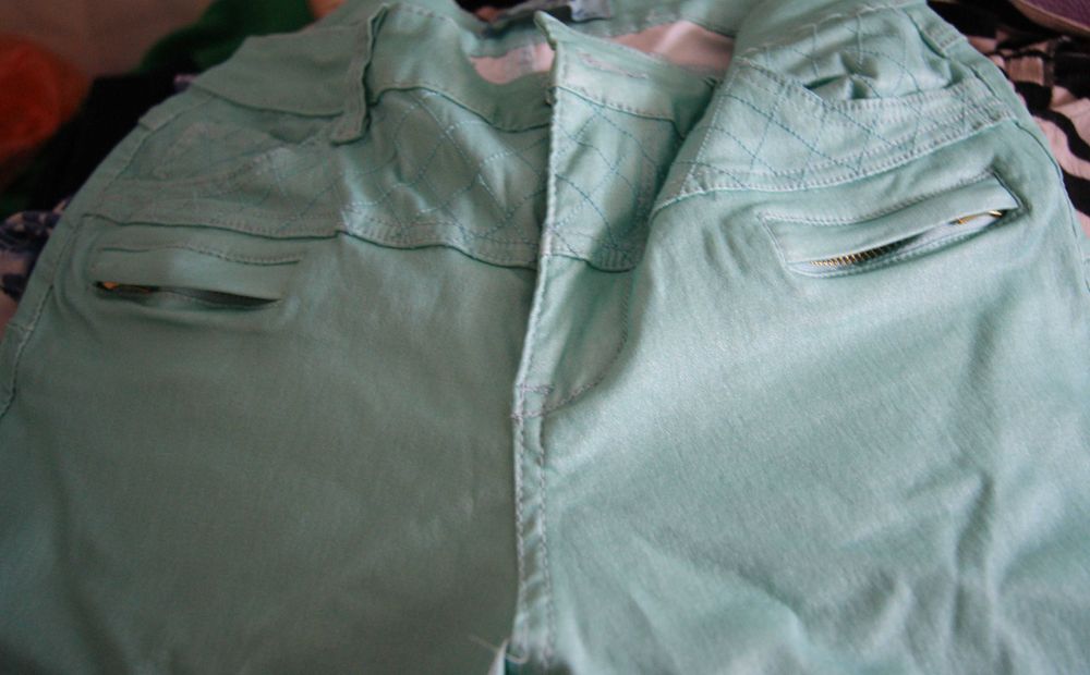 Damskie spodnie woskowane