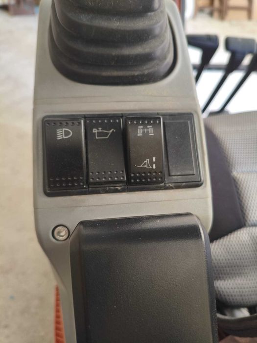 Mini giratoria com 12 HP e 3 baldes  - Nova e C/ Garantia