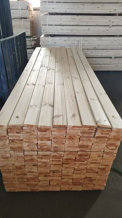 Podbitka / podłoga / deska / kantówka strugana sosnowa