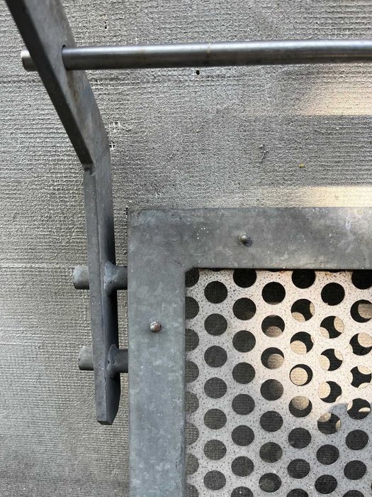 Barierka metalowa w ilości 12 metrów ocynk