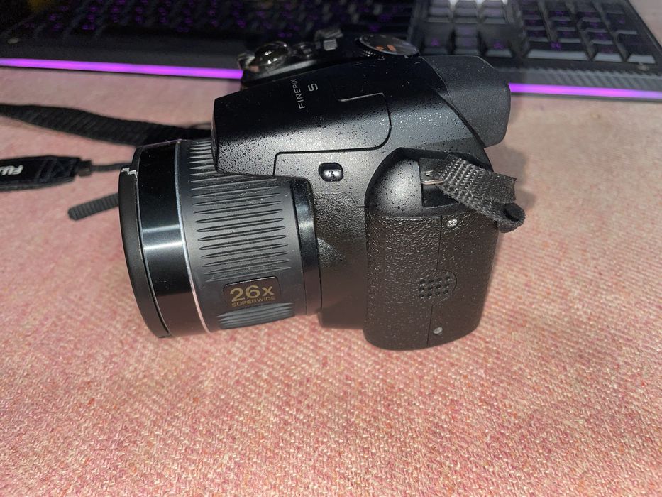 FujiFilm FinePix S3300