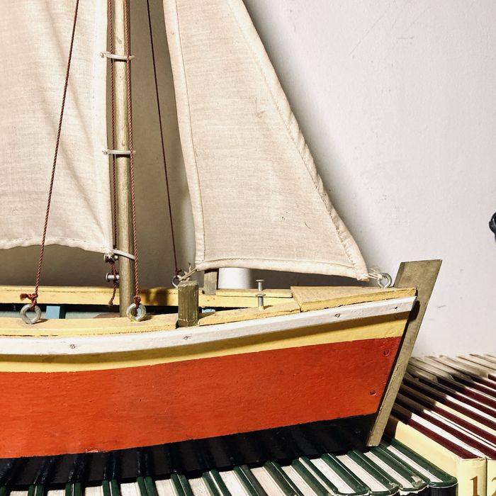 Barco de madeira vintage