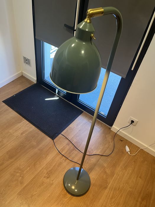 Candeeiro de pé RÖDFLIK do IKEA