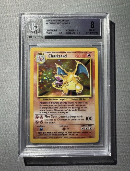 Carta pokemon charizard base set graded