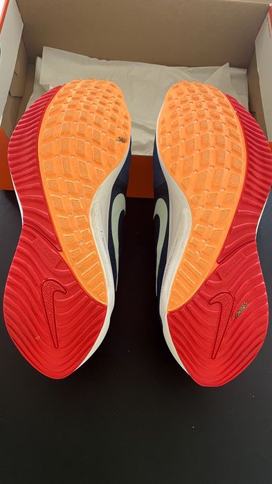 Sapatilhas de Running Air Zoom Vomero 16