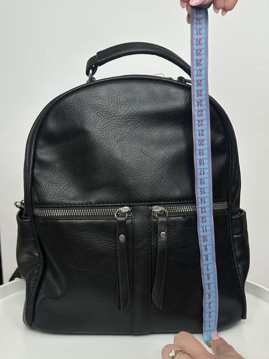 Жіночий рюкзак б/у