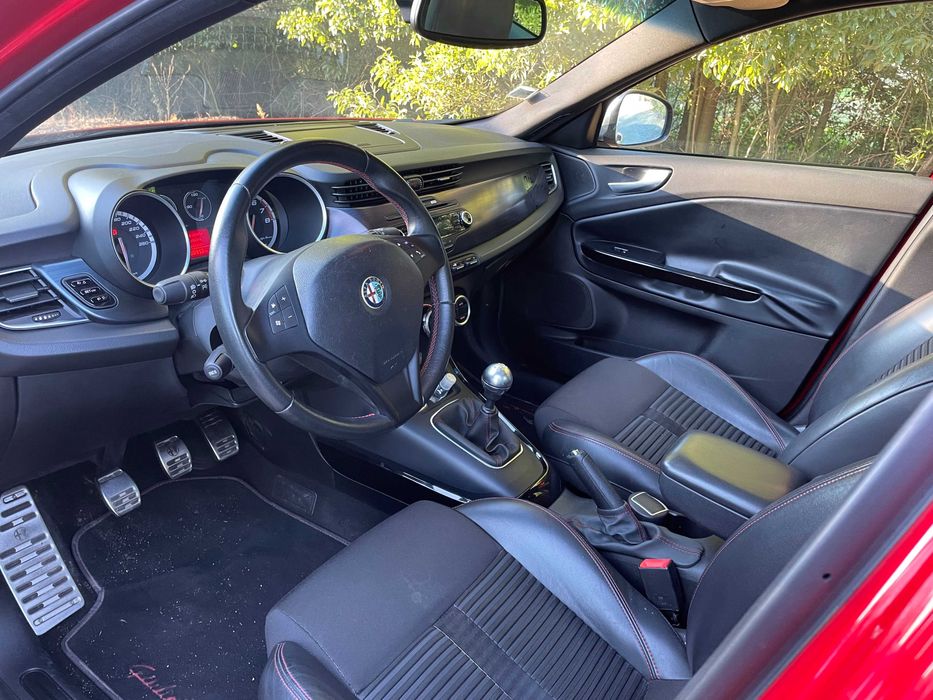 Alfa Romeo Giulietta QV 1750 TBi apenas 67000km (Quadrifoglio Verde)