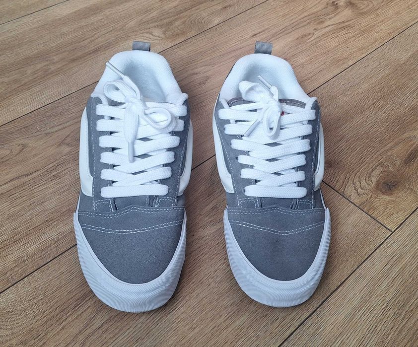 Vans buty Knu Skool, praktycznie nowe, rozmiar 39 (25 cm)
