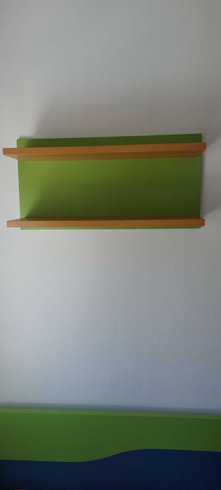 Mobília de quarto completa.