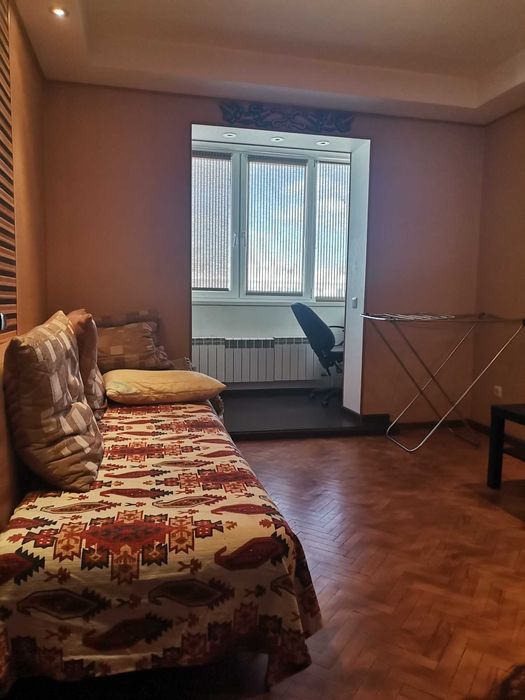 М."Лівобережна"-15 хвилин автобусом. Оренда 3-х кімнатної квартири.