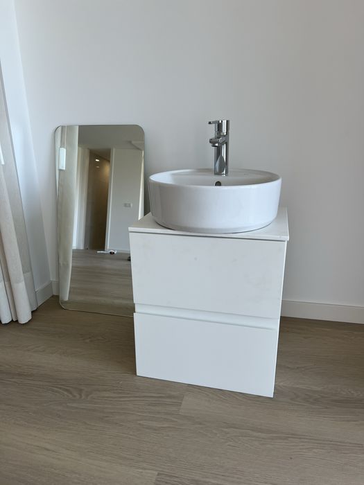 Conjunto Lavatorio Roca WC com torneira Roca, movel Wc e espelho