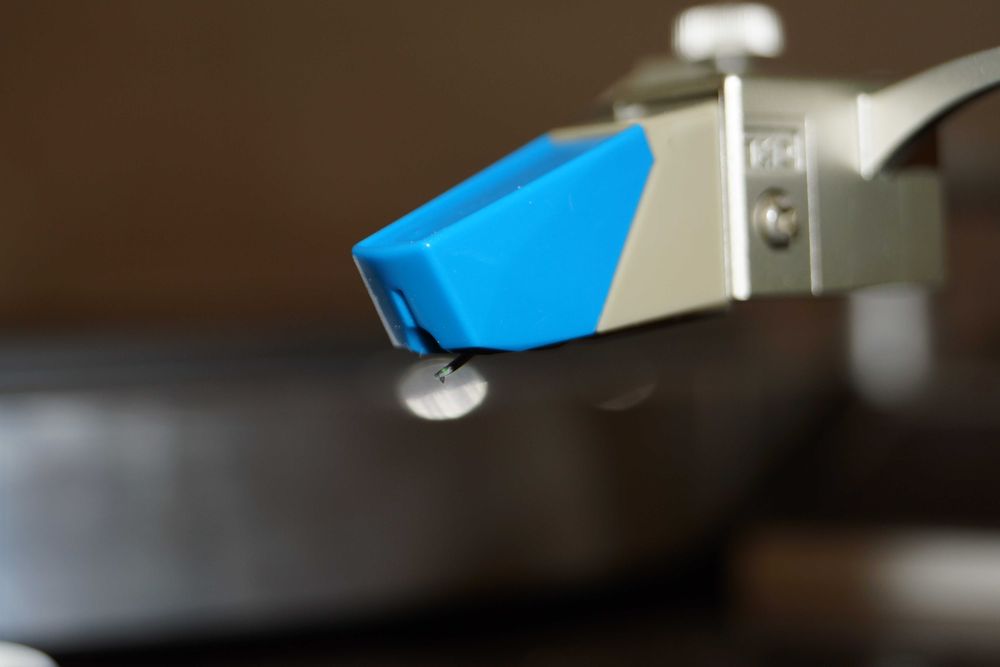 Gramofon Technics SL-MA1