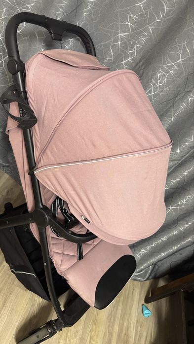 Прогулянковий візочок Carrello Bravo CRL 8512 Pink