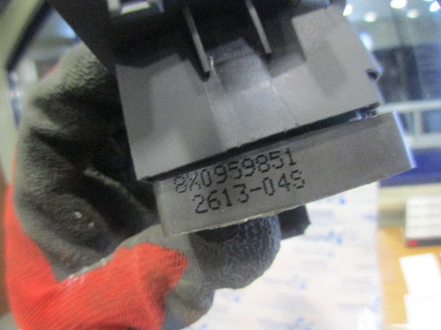 Comando / botão / interruptor vidros frente esquerdo AUDI A1 Sportback