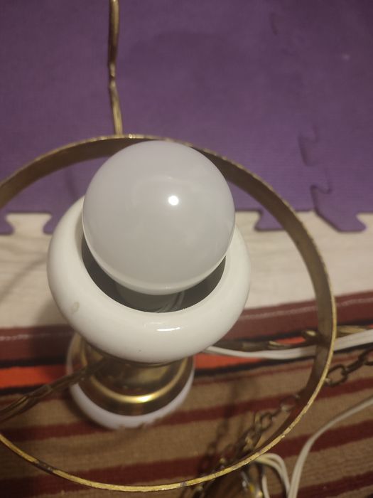 Люстра, лампа, світильник