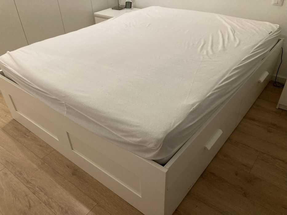 Cama com colchão