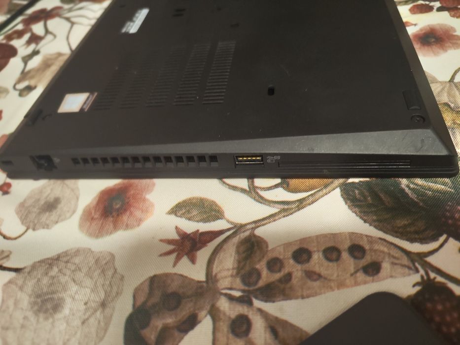Thinkpad T495 16GB RAM 256GB SSD