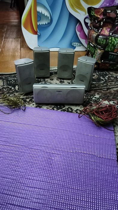 6- Colunas Philips  de 6 OHM cada