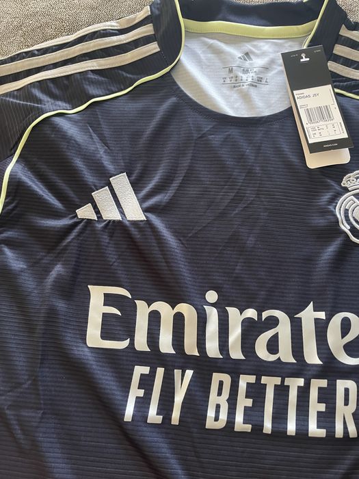 Camisola Real Madrid nova