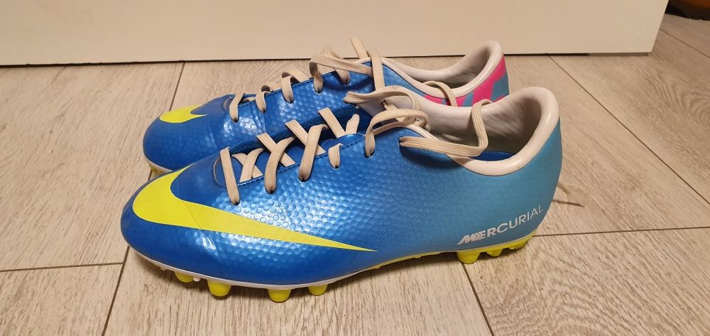 Korki NIKE Mercyriał rozmiar 36 wkładka 23cm