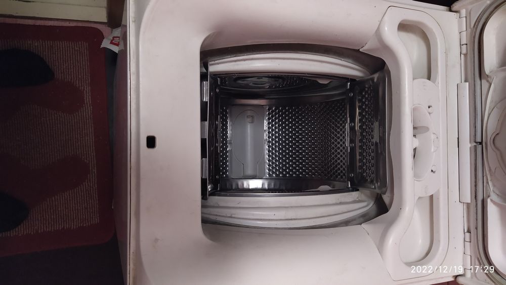 Zanussi zwq 5100 Продам стиральную машинку на запчасти