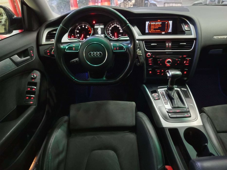 Продам Audi A5 2012 — Повний привід