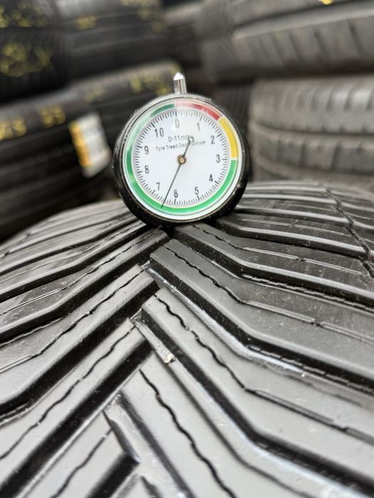 Opona Michelin 235/45/18 pojedynka