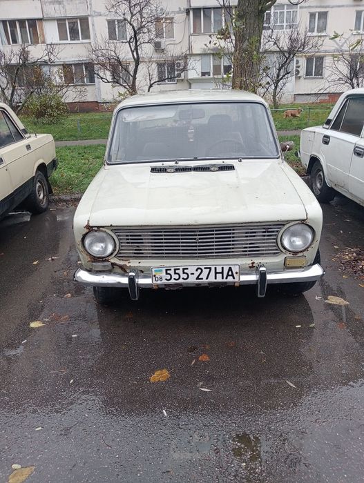 Продаеться ваз 2101