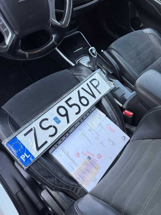 Mitsubishi Outlander PHEV • 2015 • Benzyna 2.0