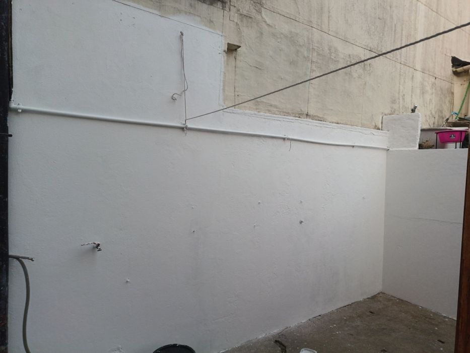 Faço lavagem de telhados e fachadas