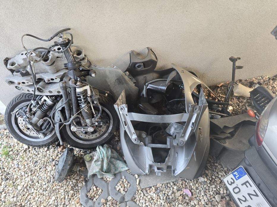 Piaggio mp3 2009r 4000cm³