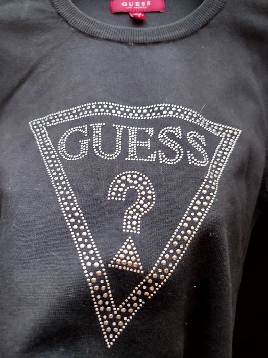Czarny sweterek Guess s