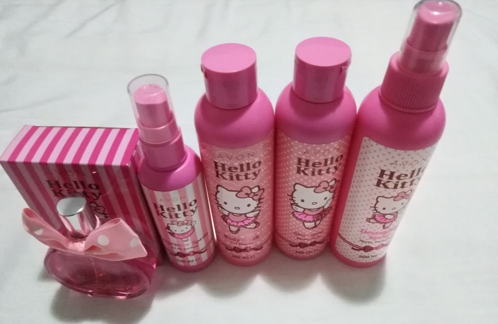 DIA DA CRIANÇA - Conj perfume e cosméticos de criança, Hello Kitty