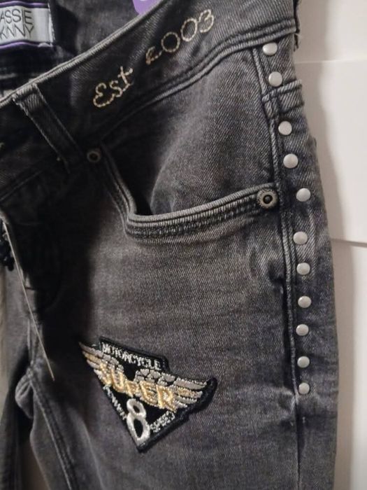 Spodnie jeansowe Superdry