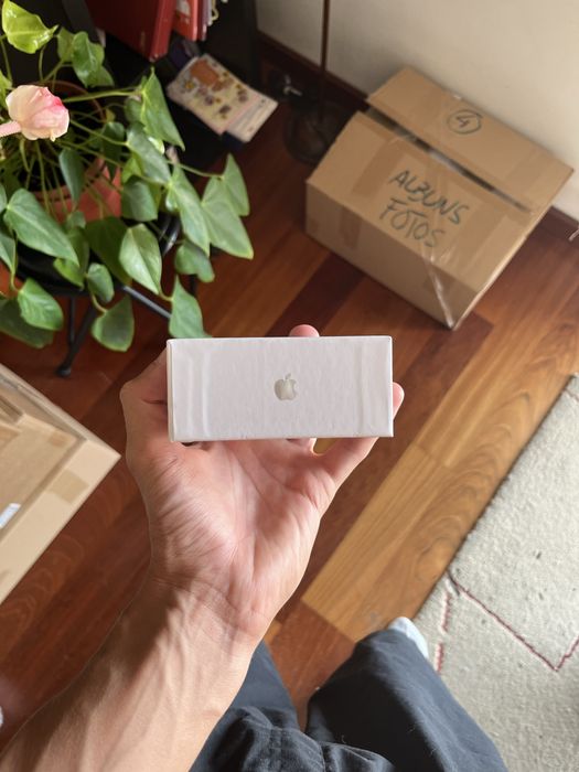 AirPods Pro (Second Generation)64729822321794122