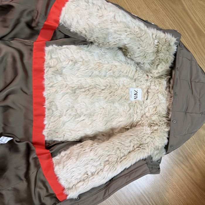 Зимова тепла куртка Zara