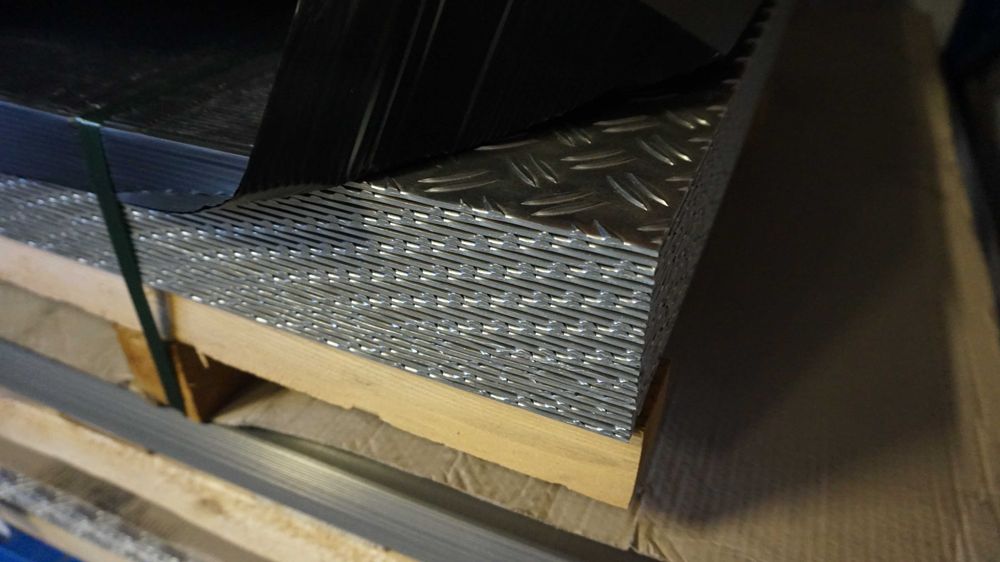 Blacha ryflowana aluminiowa, 3x1000x2000 gat. 5754 H114