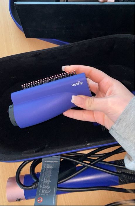 Dyson airwrap multi-styler