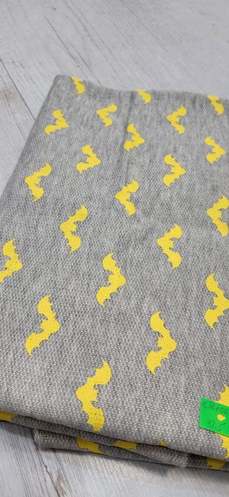 Materiał, nietoperze, batman. 0.5 m.