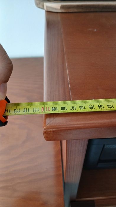 Móvel madeira maciça com portas