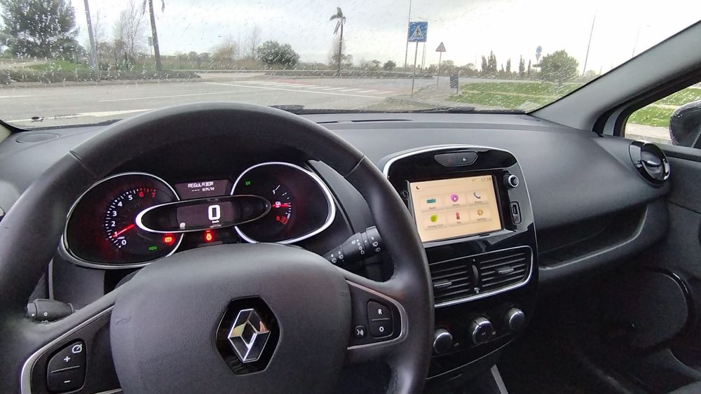 Carrinha Renault Clio 1.2 Gasolina Branco - Muito Económico